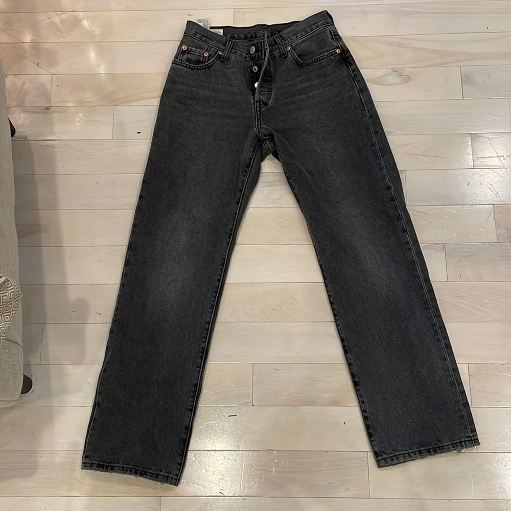 Levi’s 90 originals women Jean in firestarter- size 25!